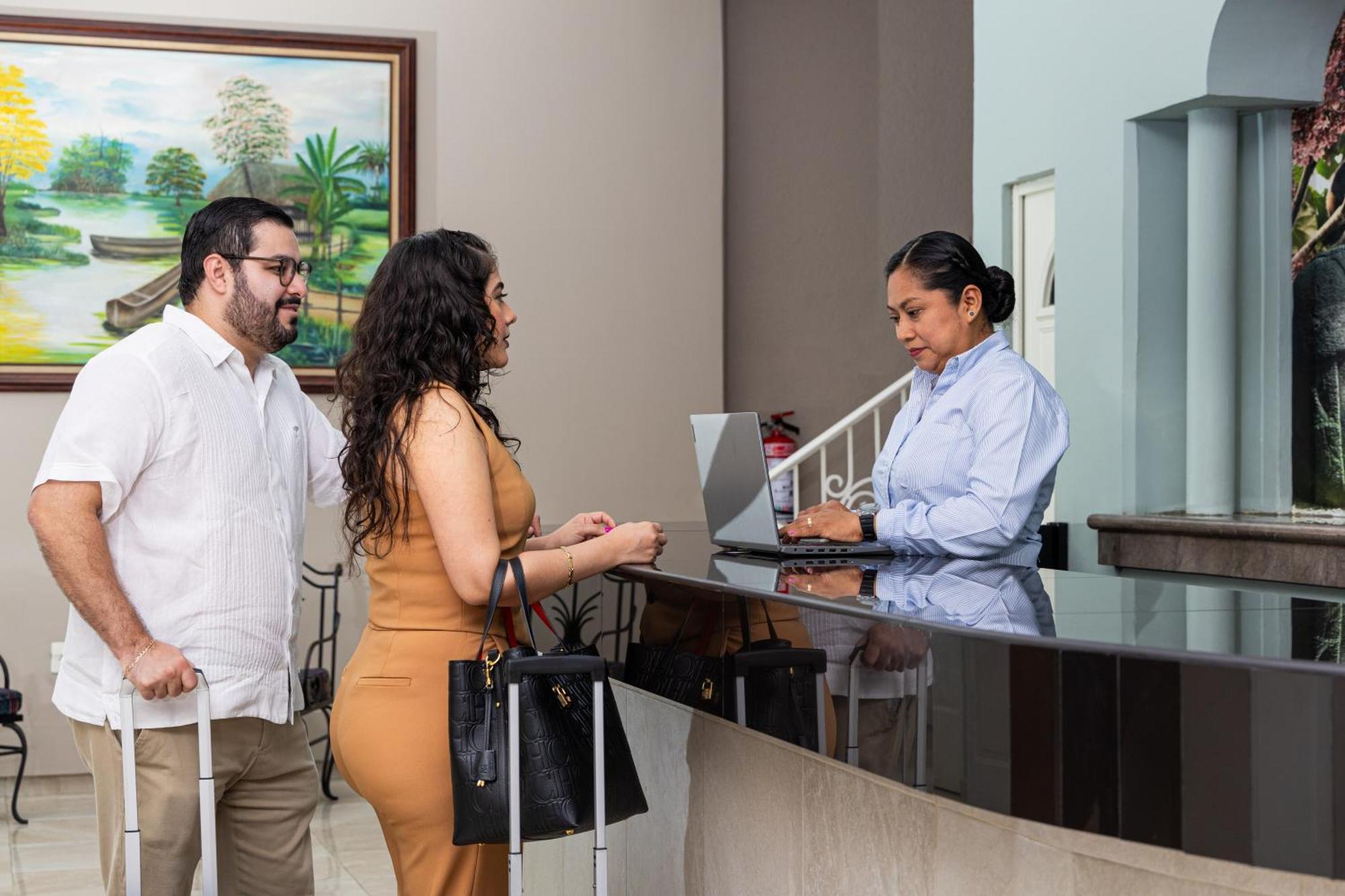 Hotel San Juan Centro Villahermosa Exteriör bild